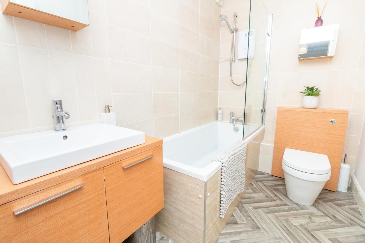 D'City Apartment, Up To 5 Guests دندي المظهر الخارجي الصورة